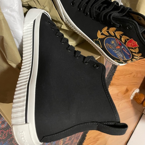 Burberry High Top Sneakers - Picture 4 of 9